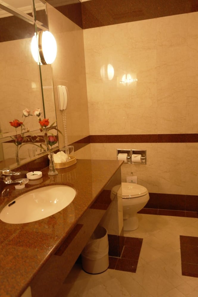 Grand Palace Hotel 19/39
