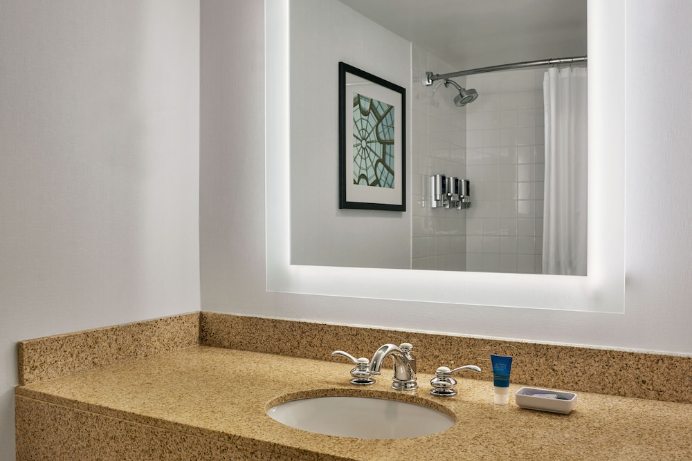 FOUR POINTS BY SHERATON LITTLE ROCK MIDTOWN 21/42