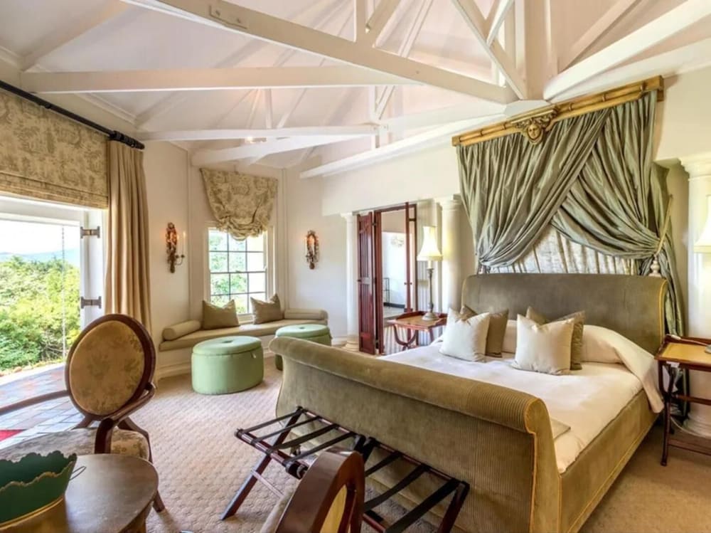 Blue Mountain Luxury Lodge 7/33