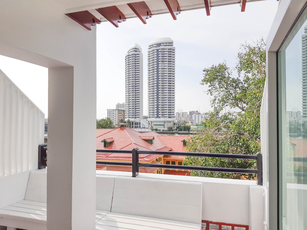 Khaosan Art Hotel 72/75