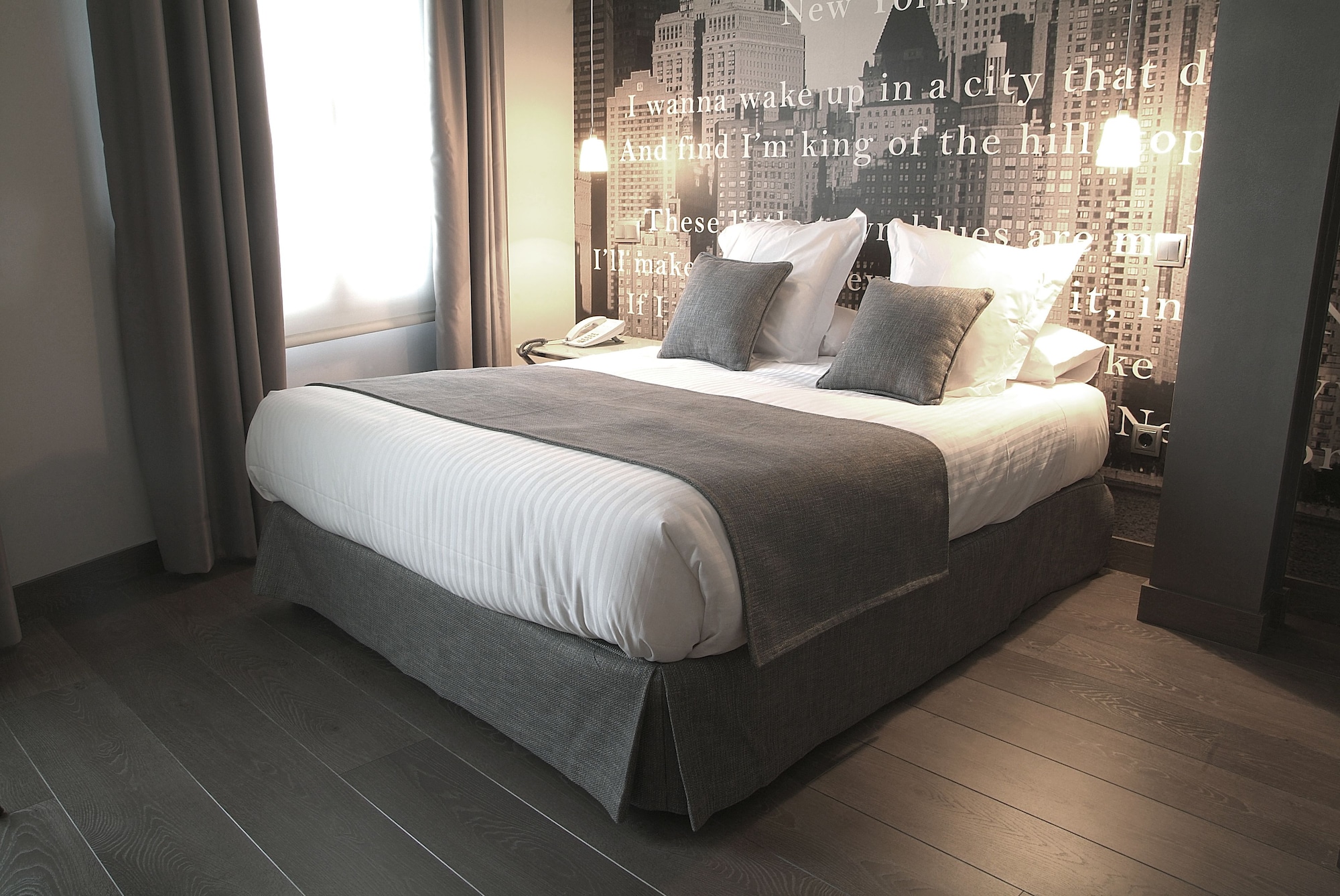 SUPERIOR, DOUBLE BED