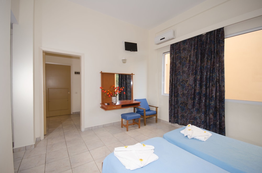 Filmar Hotel 33/73