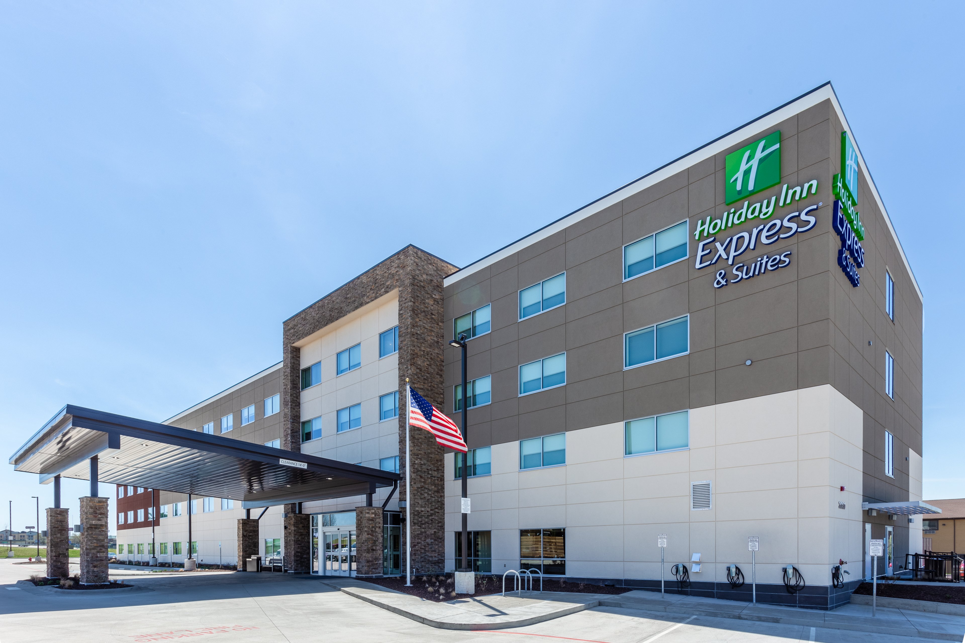 Holiday Inn Express Suites Springfield North 59/60