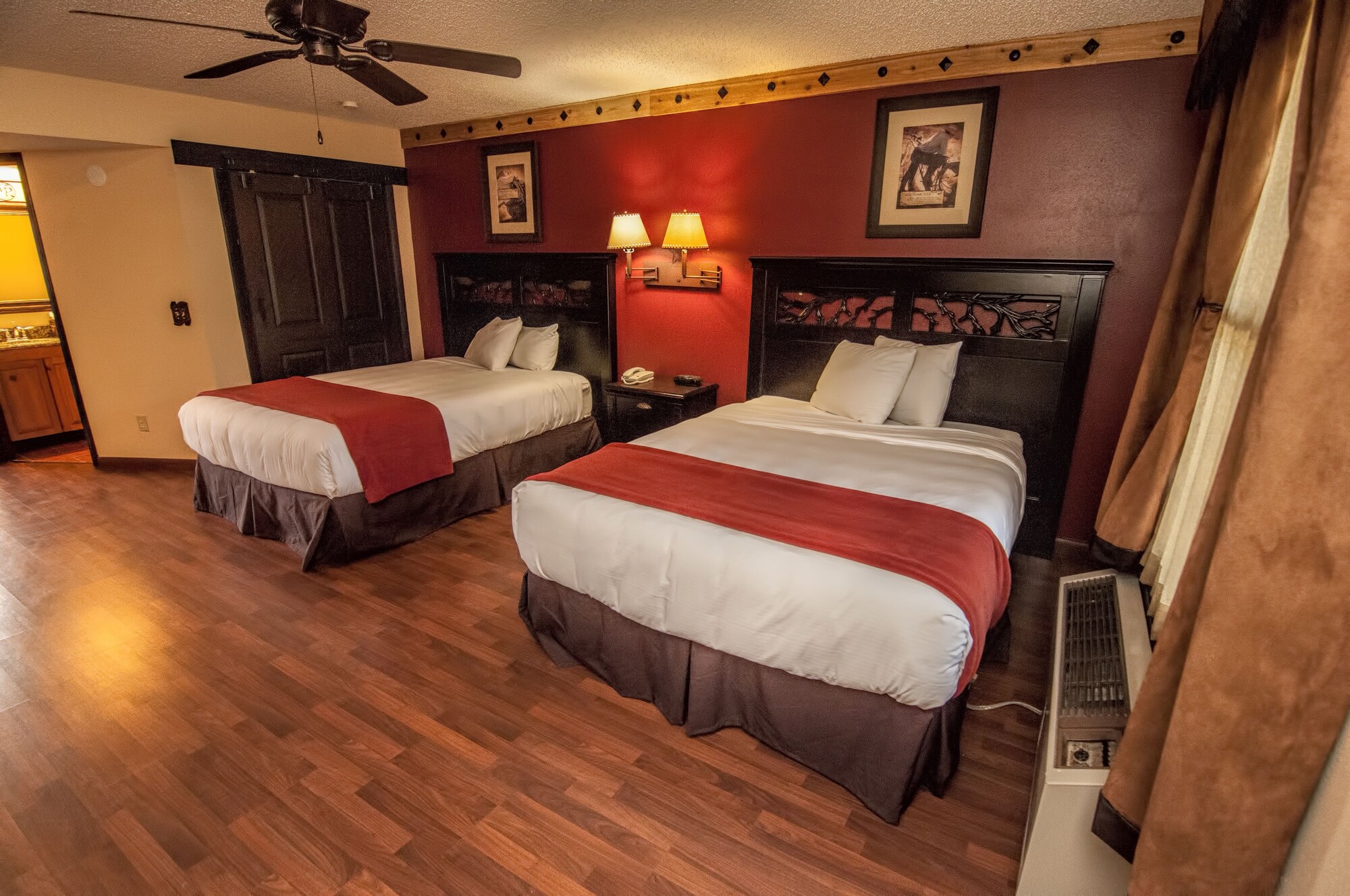 Deluxe, Lodge, Suite, 2 Queen Beds