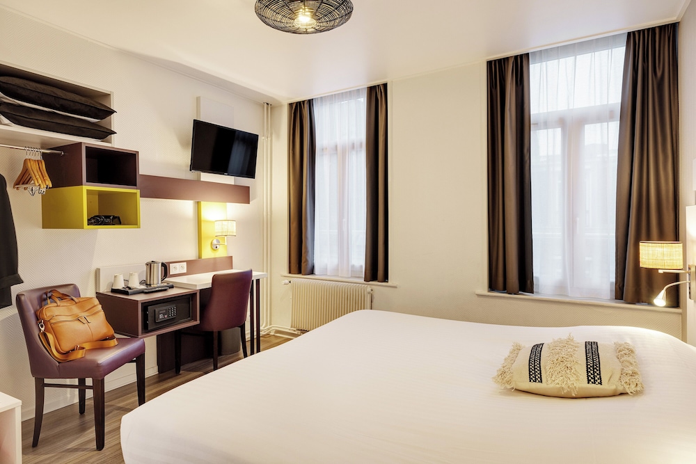 SUPERIOR, DOUBLE BED