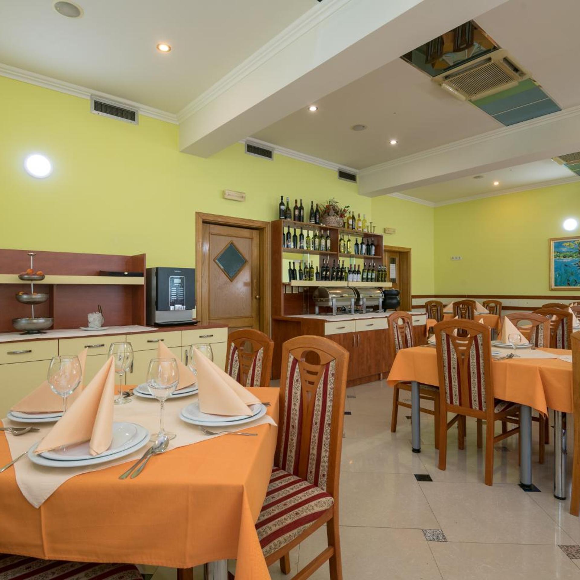 Hotel Adria 37/55