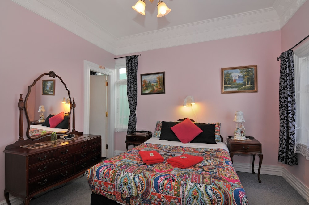 Richmond Guest House Bed & Breakfast 17/45
