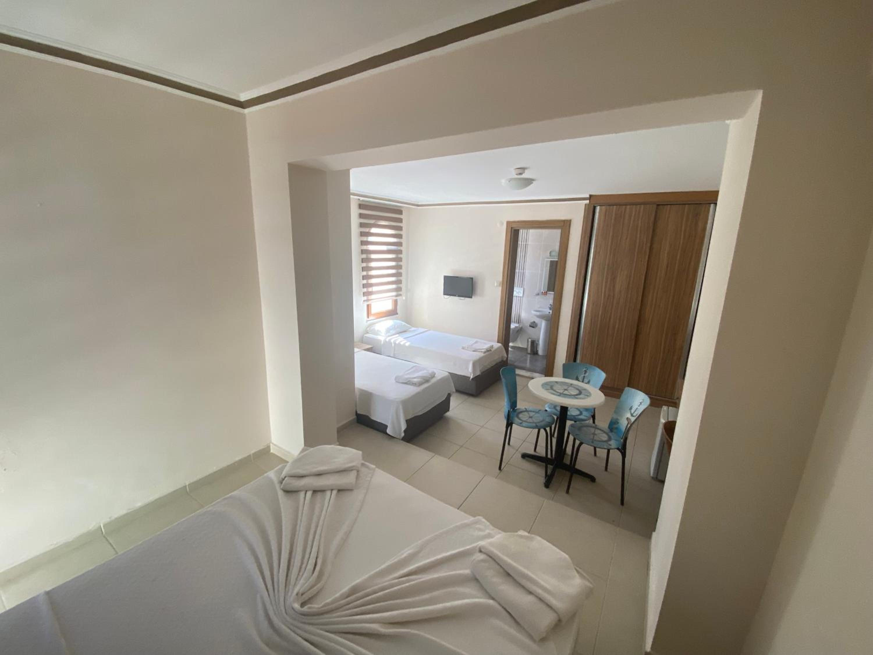 غرفة ديلوكس رباعية، Astoria Life Hotel 3/5