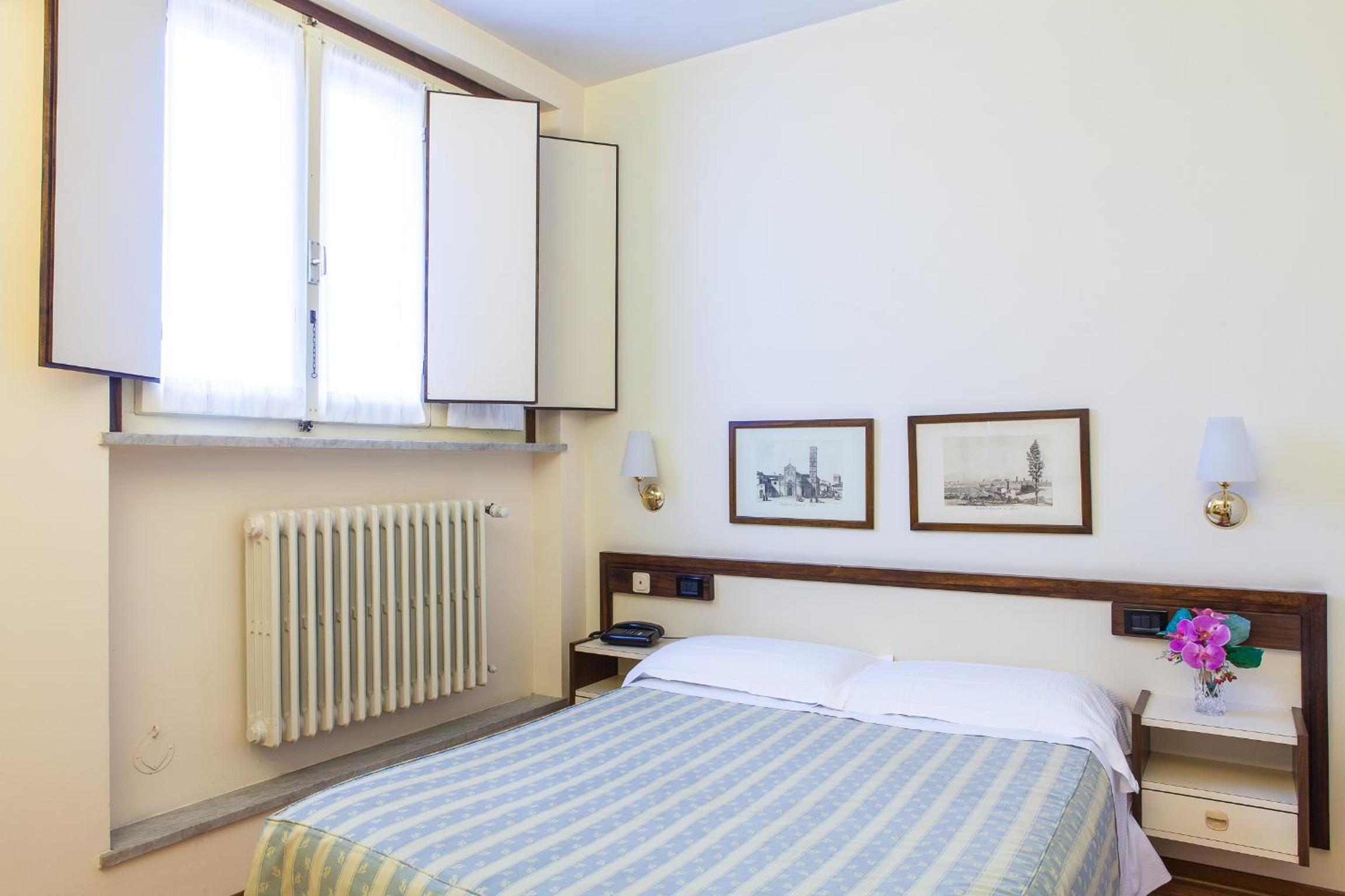 Room, Double Bed