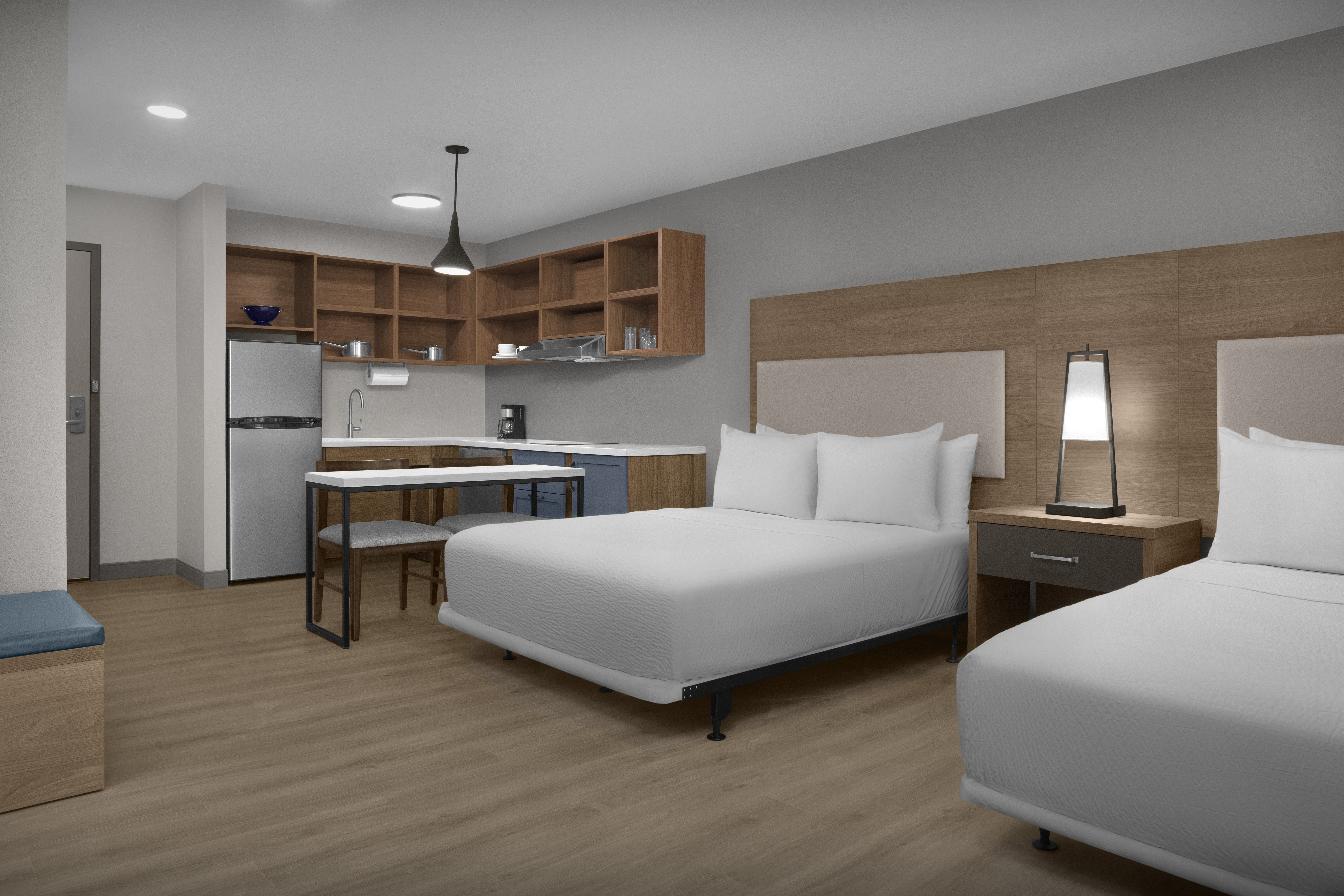Studio, 2 Queen Beds, Accessible