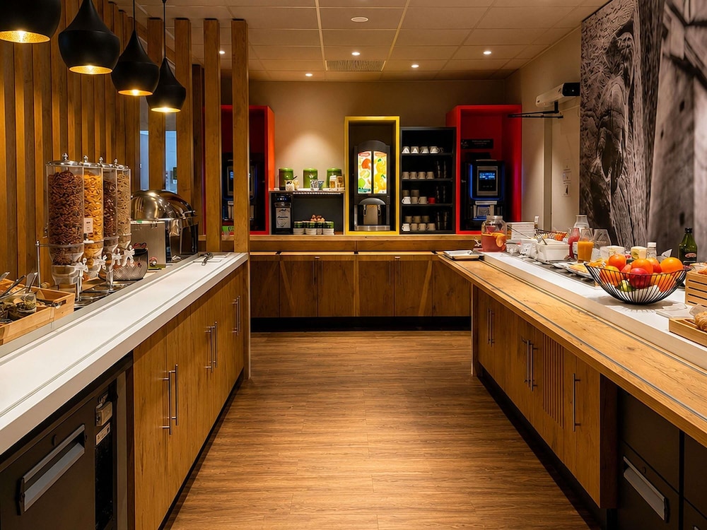 Ibis Dijon Centre Clemenceau 43/74