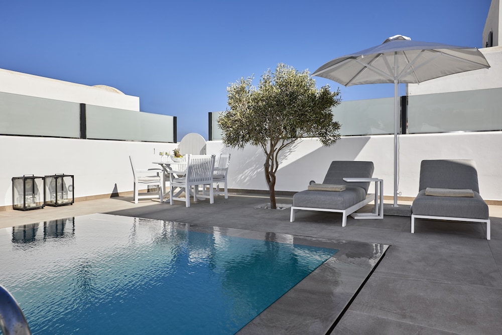 Tramonto Private Villa 8/22