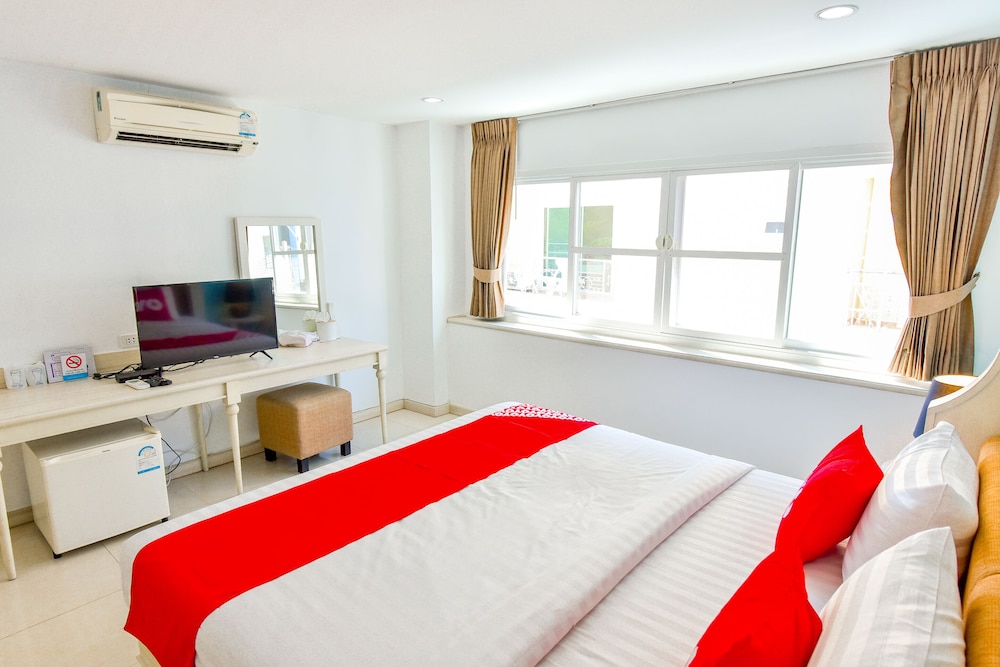 OYO 394 Nana Beach Cha Am 22/55