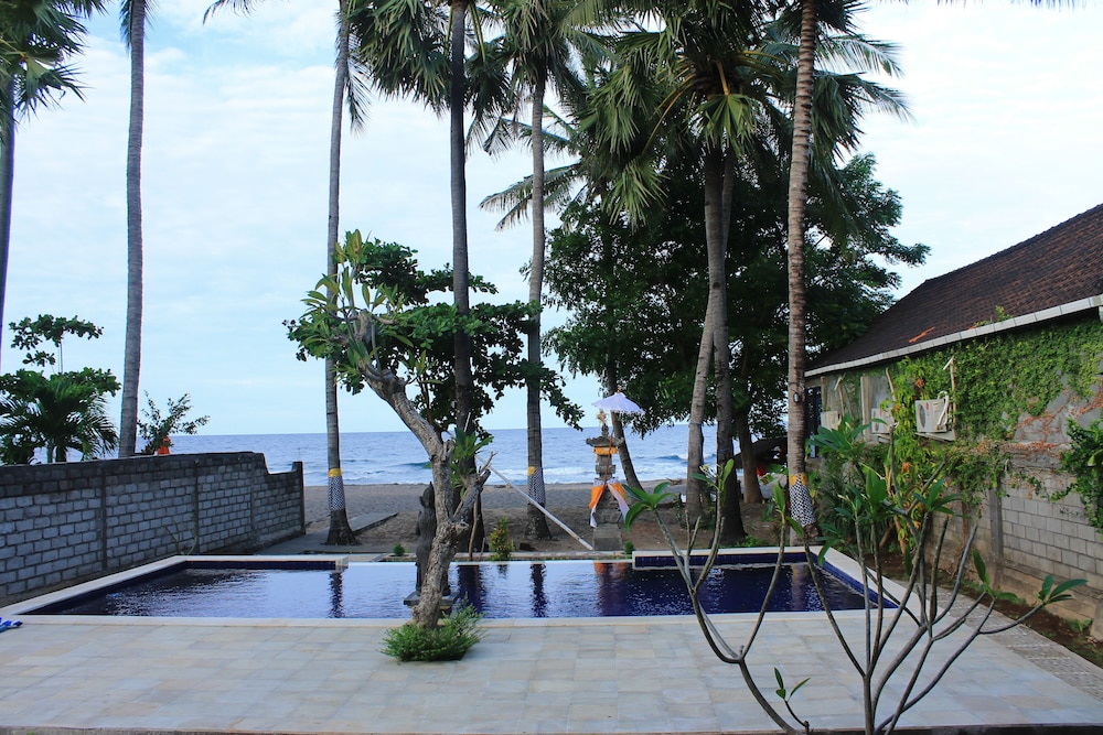 Bintang Beach Villas 48/51