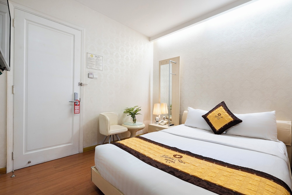 Golden Star Hotel 9/50
