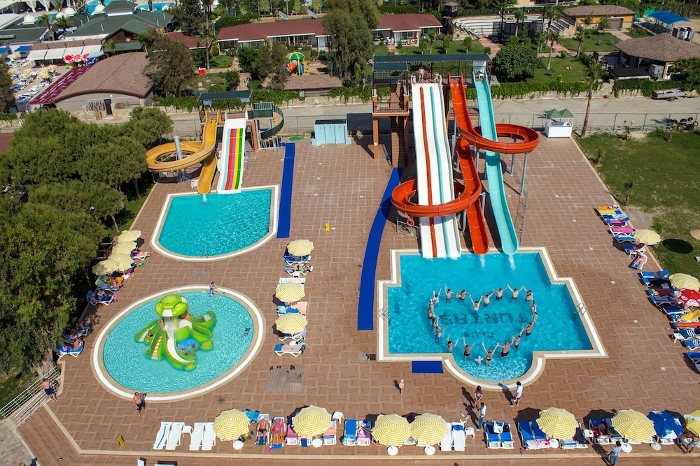 Club Turtas Beach 7/36