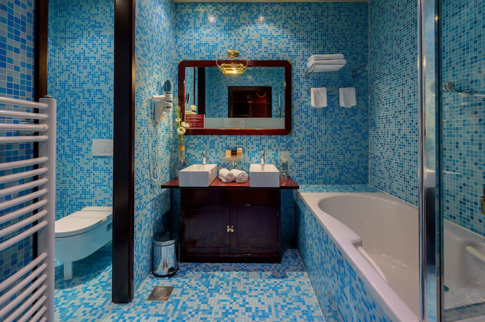 Hotel Nautica 23/72