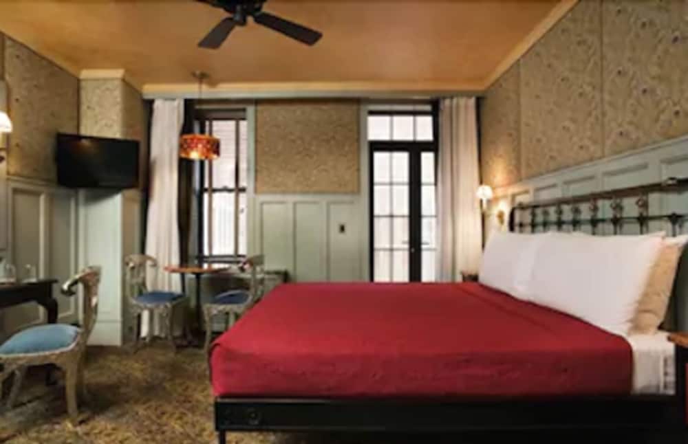 The Jane Hotel 34/51