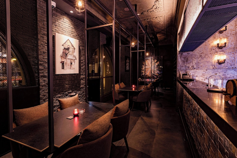 The St. Regis Doha 34/75