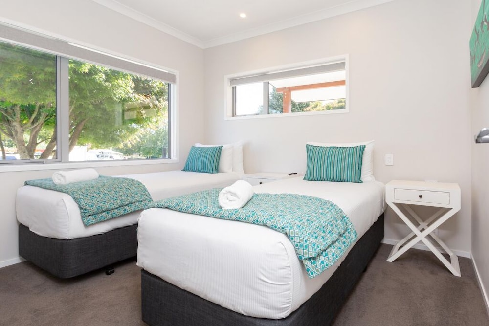 Tower, Luxury, Villa, Twin Beds, 2 King Beds