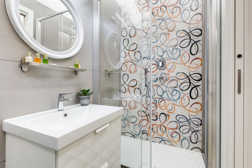 Tankara Suite 22/23