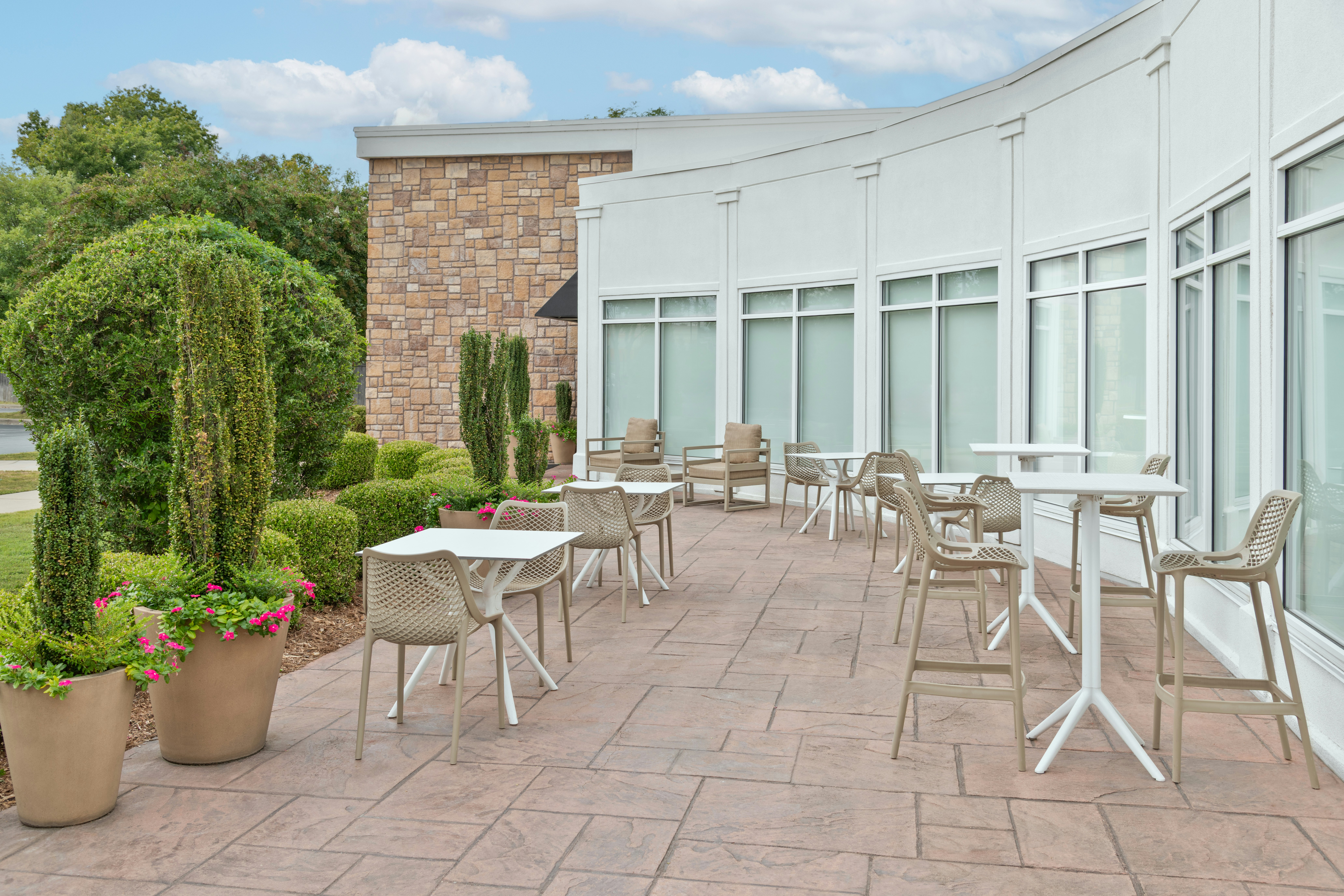 Hilton Garden Inn North Little Rock 16/27