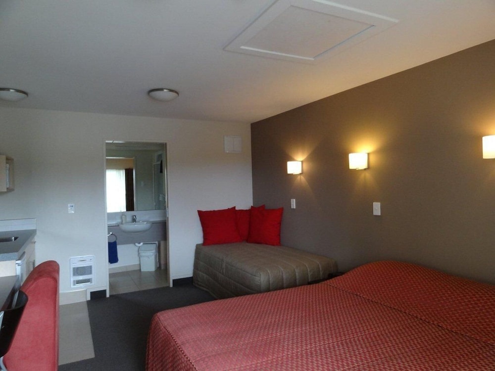 Bella Vista Motel Fox Glacier 8/30