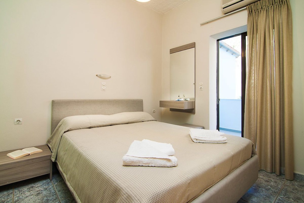 Skinos Apartments And Studios 9/40