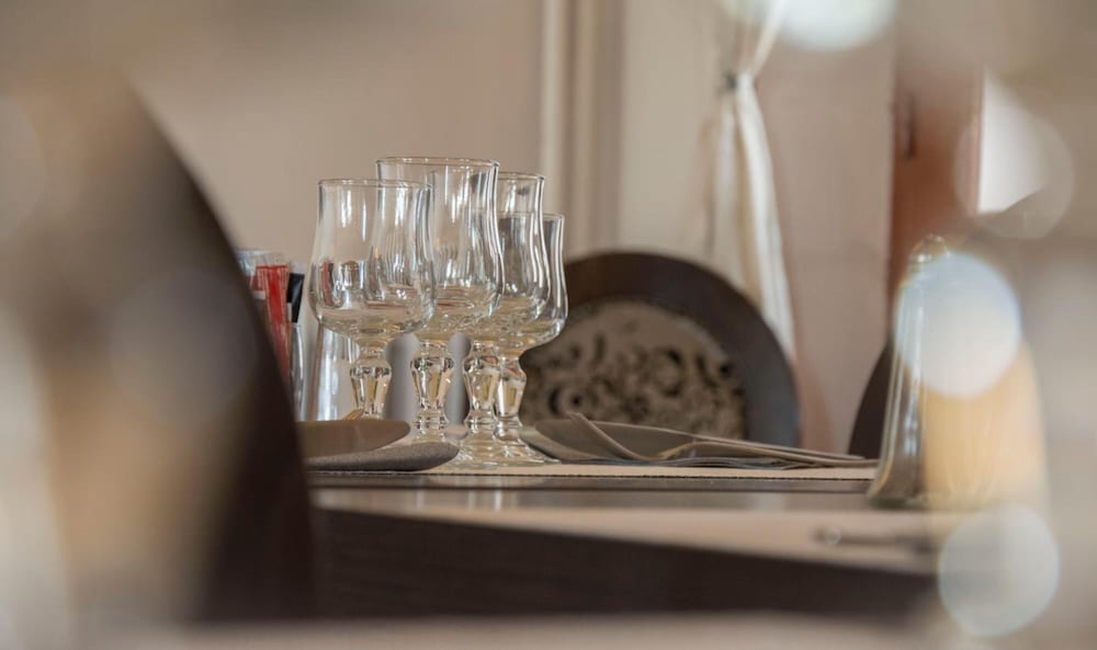 Hotel Restaurant Le Castel Fleuri 19/50