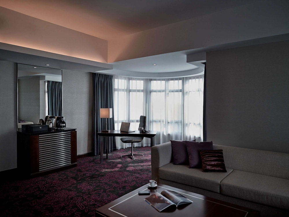 Pullman Hanoi Hotel 55/69