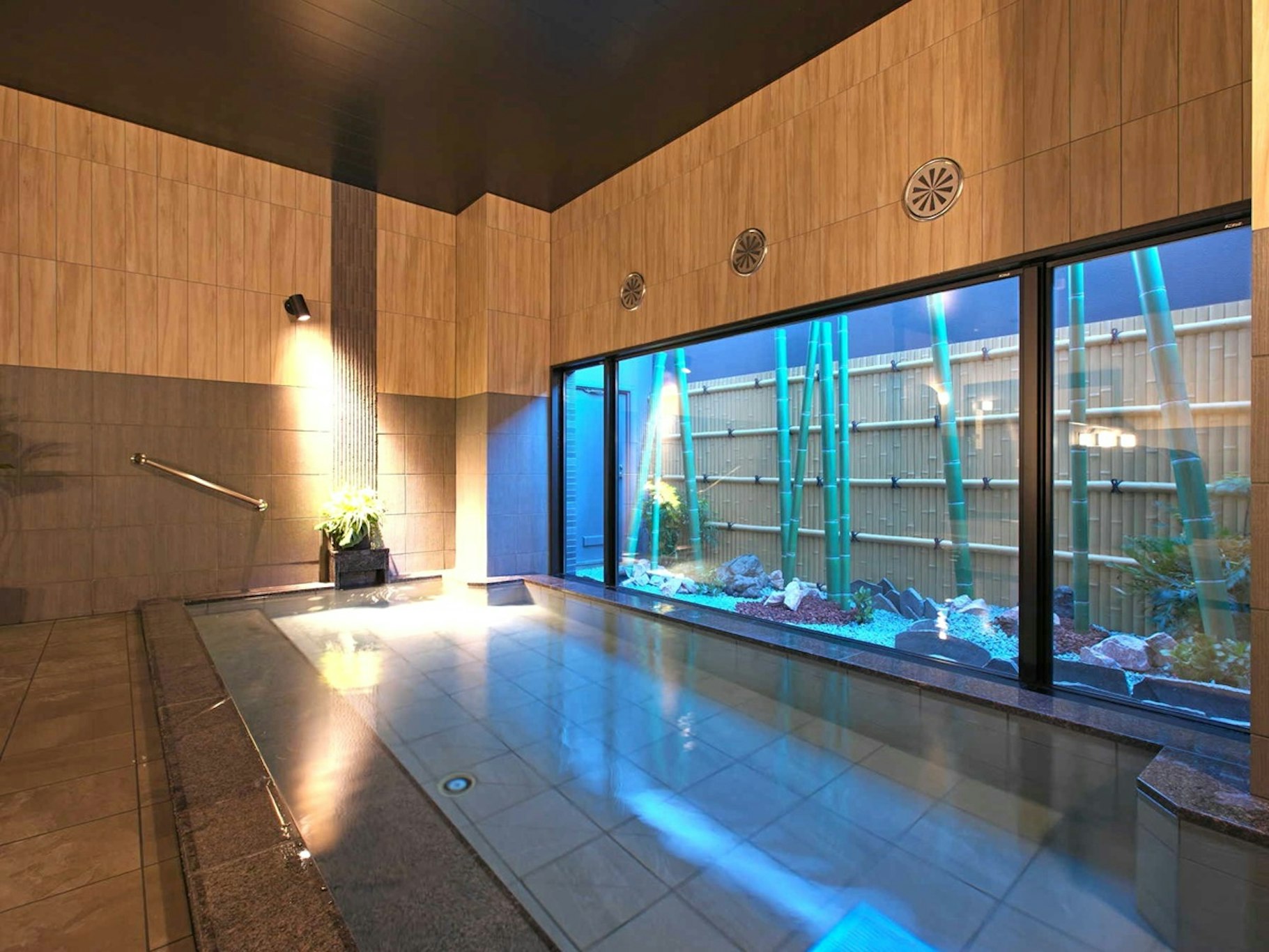 Hotel Route Inn Kuwana 4/4