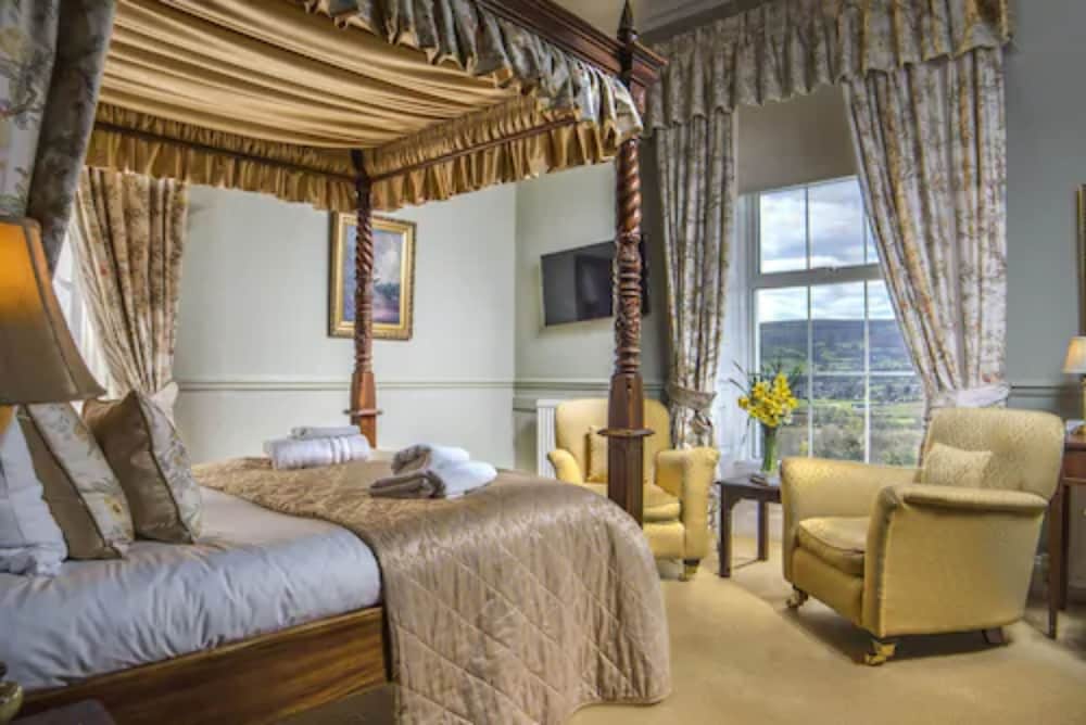 The Manor Hotel 19/53