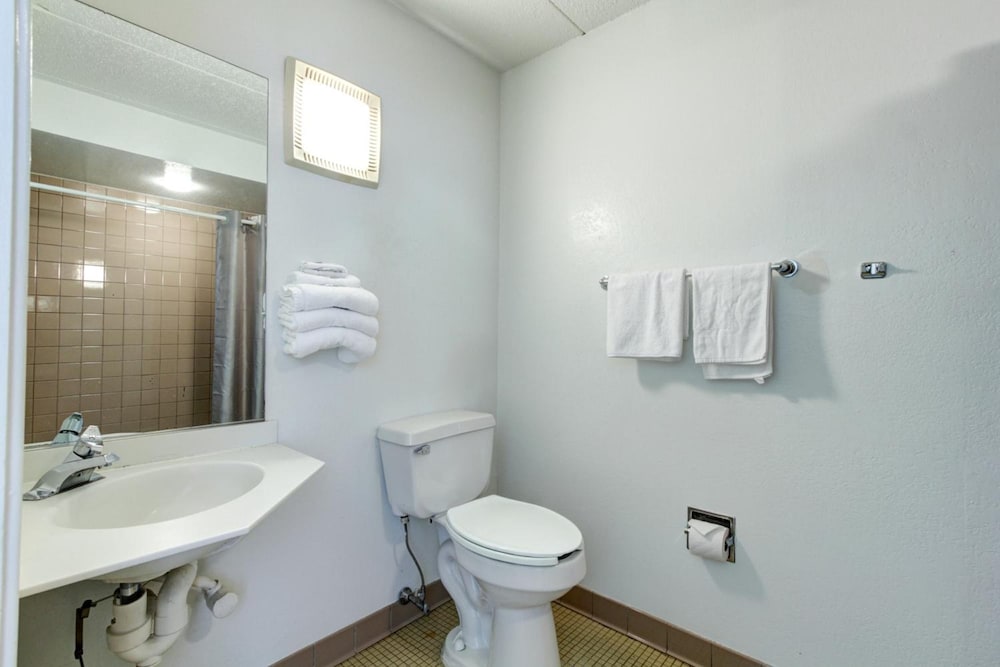 Motel6 Portland, ME 57/66
