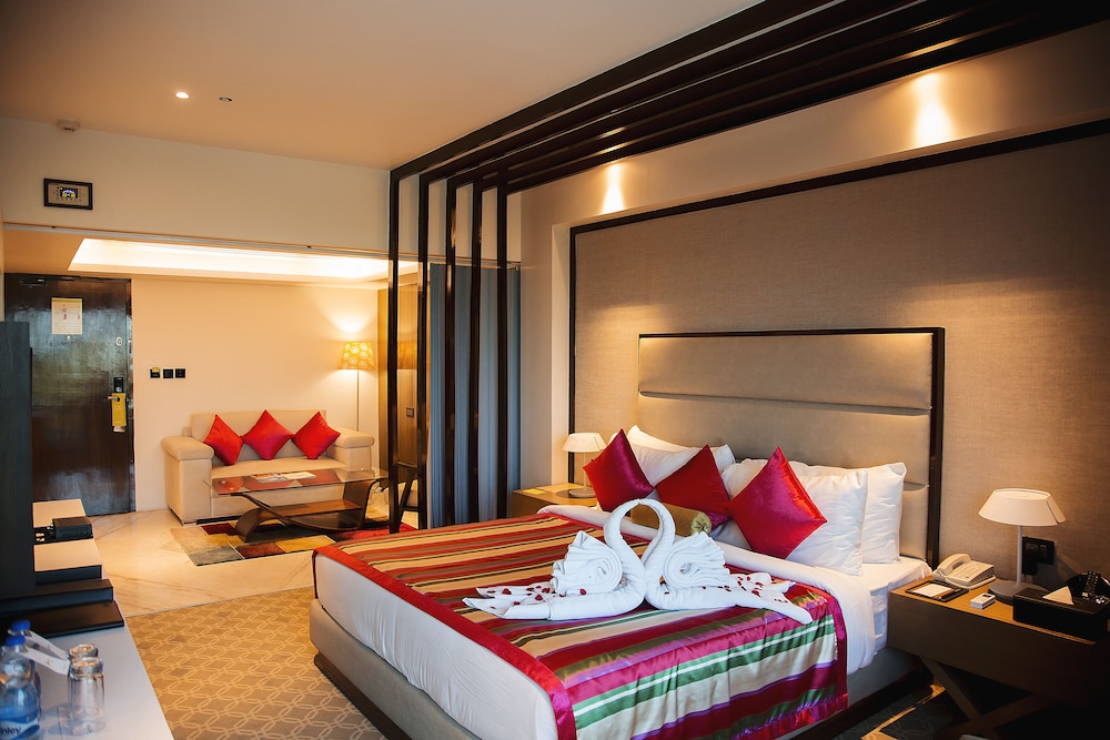 Radisson Lucknow City Center 16/64