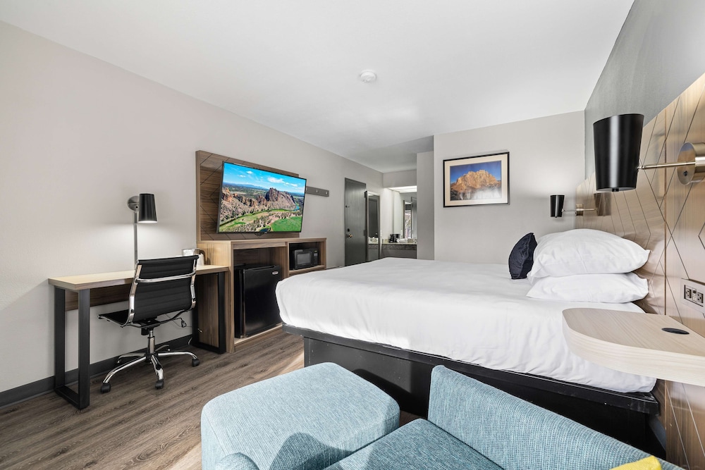 STANDARD, KING BED, EXTERIOR ENTRANCE