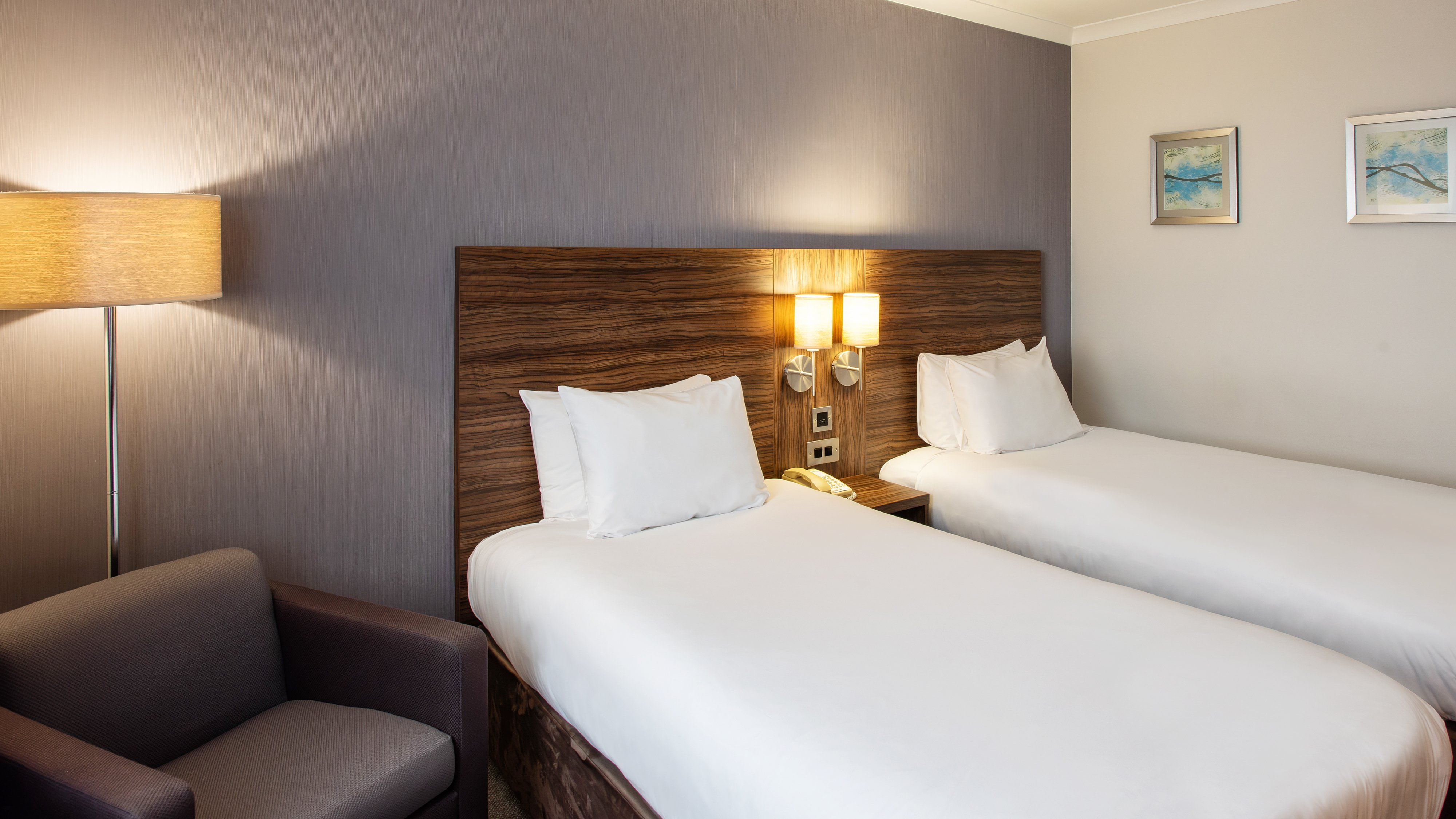 HOLIDAY INN LIVERPOOL 17/50
