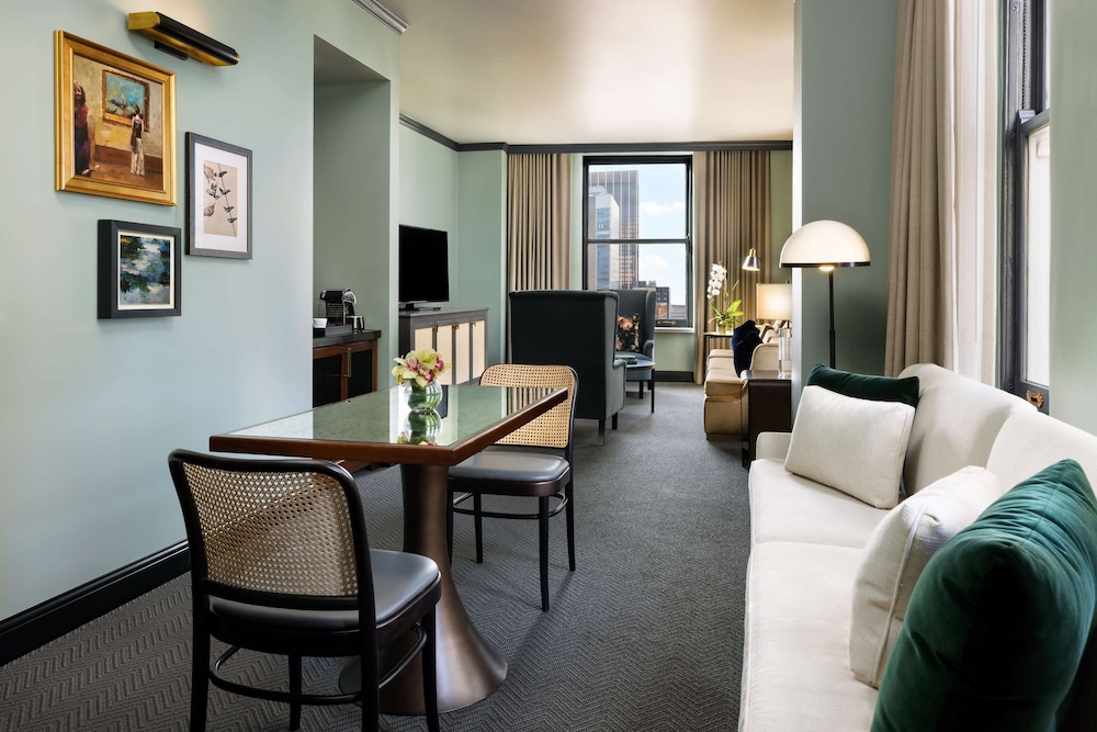 The Candler Hotel Atlanta Curio Collection by Hilton 33/55