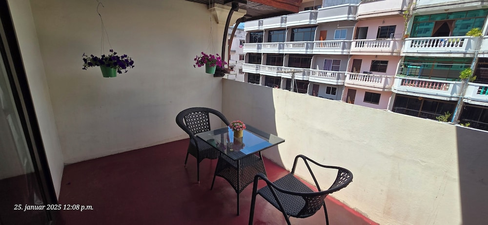 Nirvana Boutique Suites 6/50