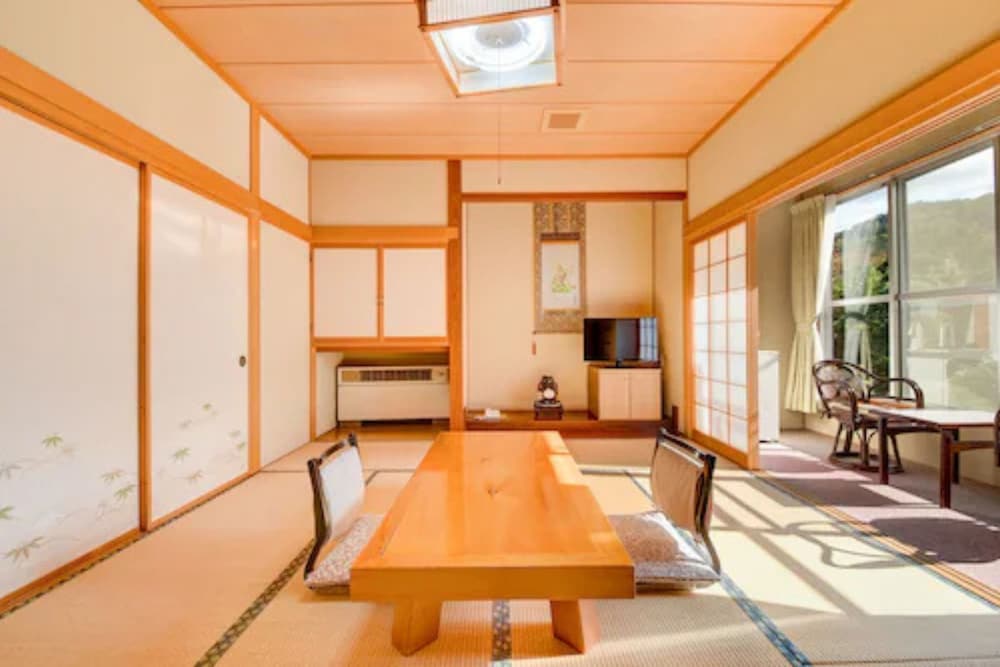 Yanaginoyu Hotel 30/50
