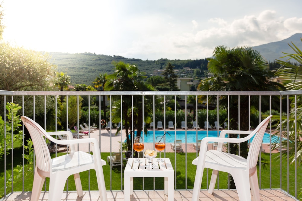 Brione Green Resort 3/69