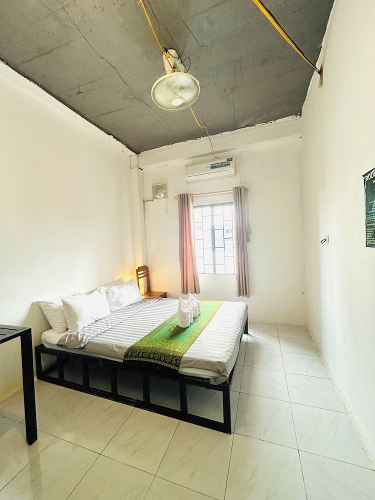 Vang Vieng Rock Backpacker Hostel 11/48
