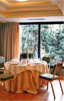 The Park Hotel Piraeus 14/28