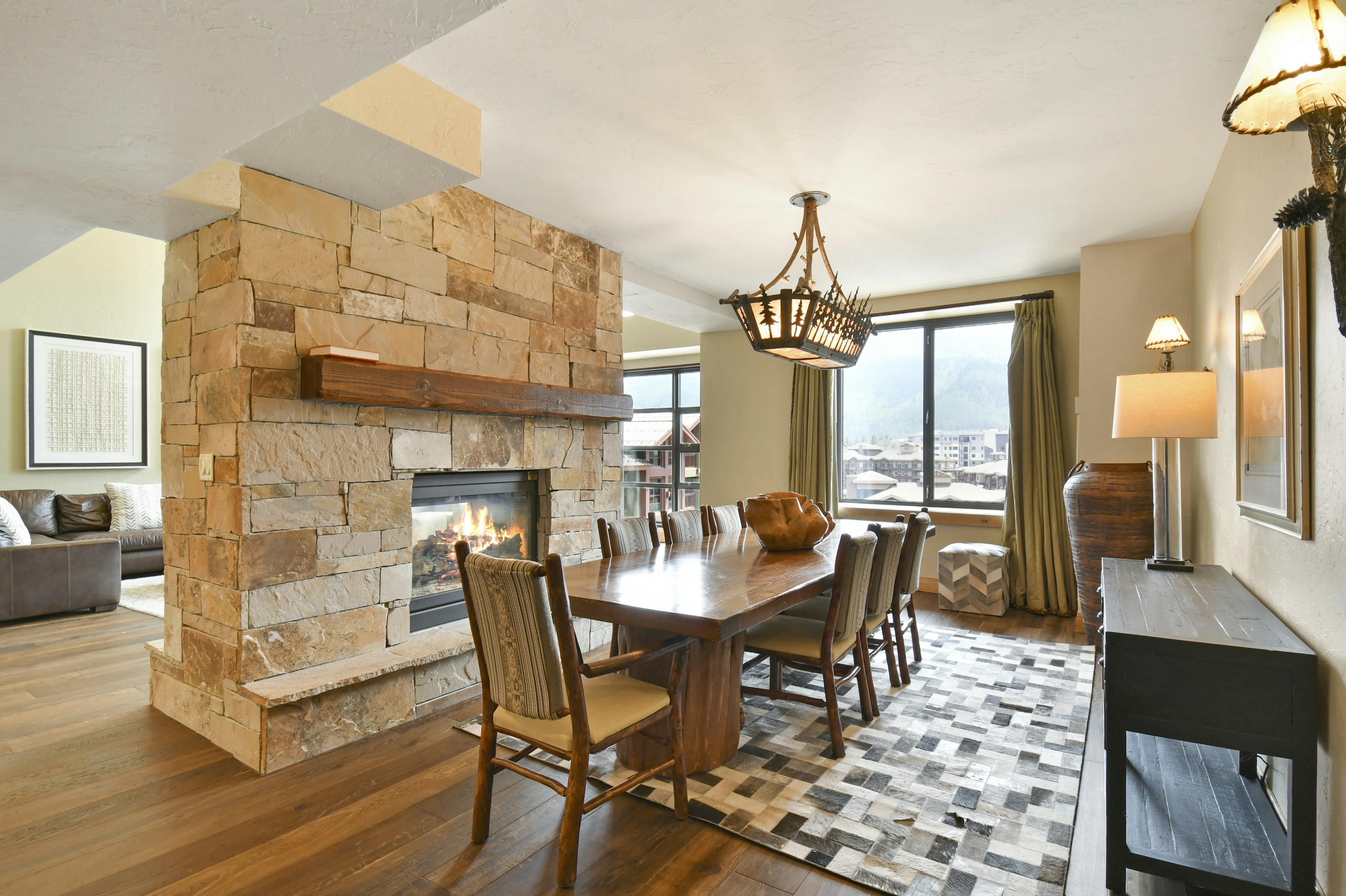 Grand Summit Hotel 58/78