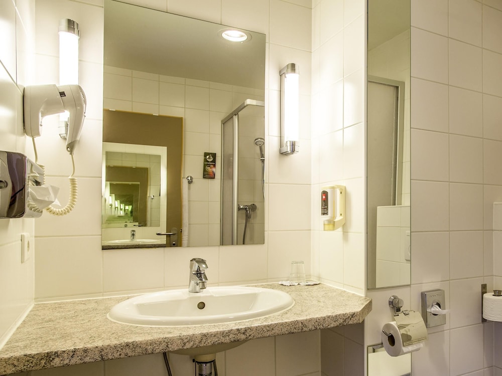 Hotel Ibis Woerthersee 45/47