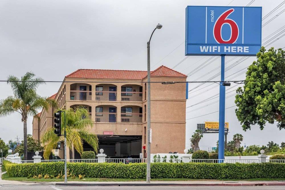 Motel6 Gardena, CA - South