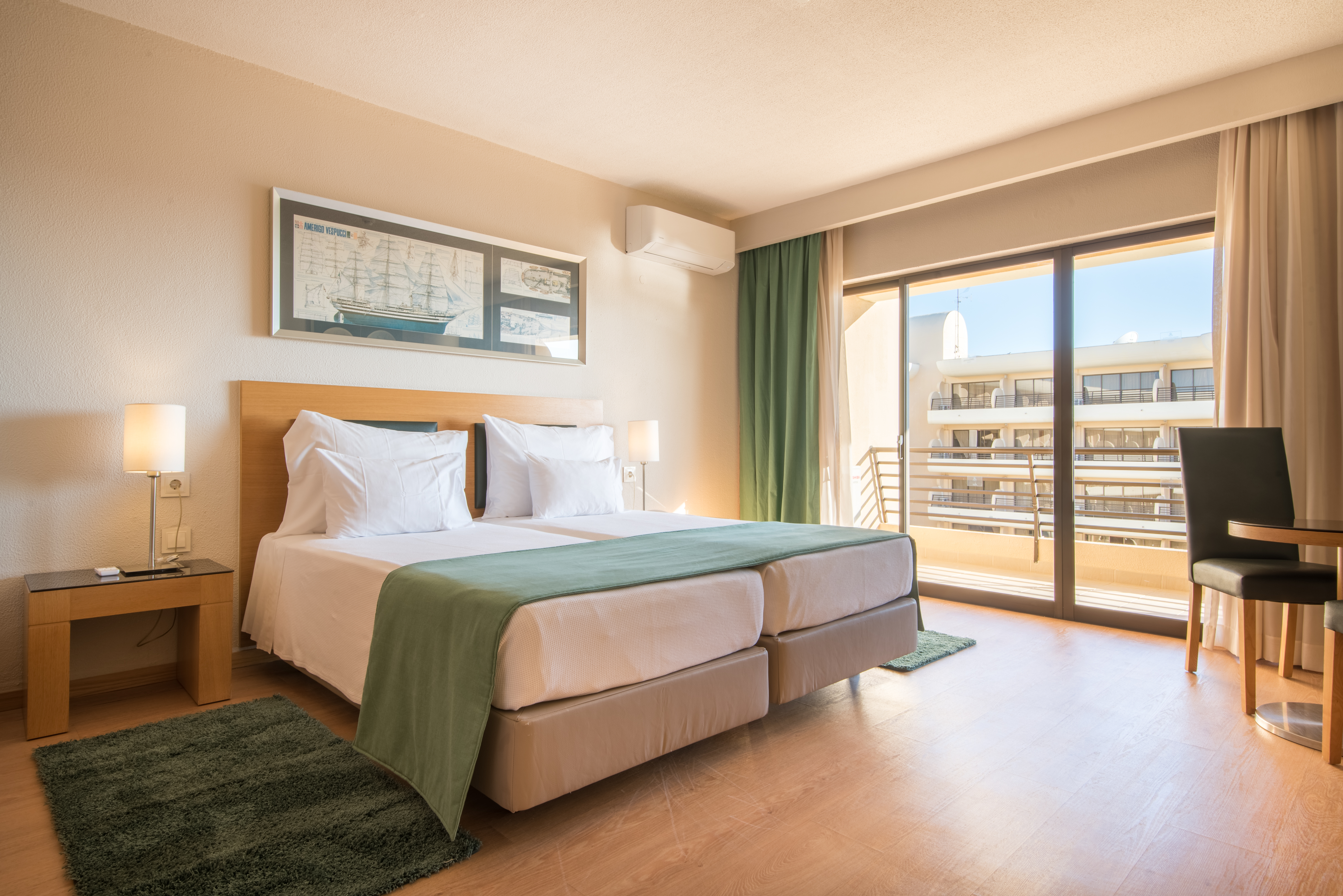 Room, Double or Twin Bed