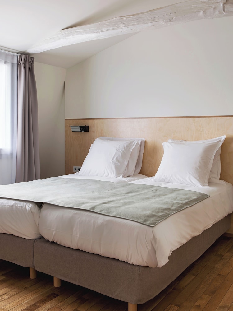 New Hotel Opera 16/57