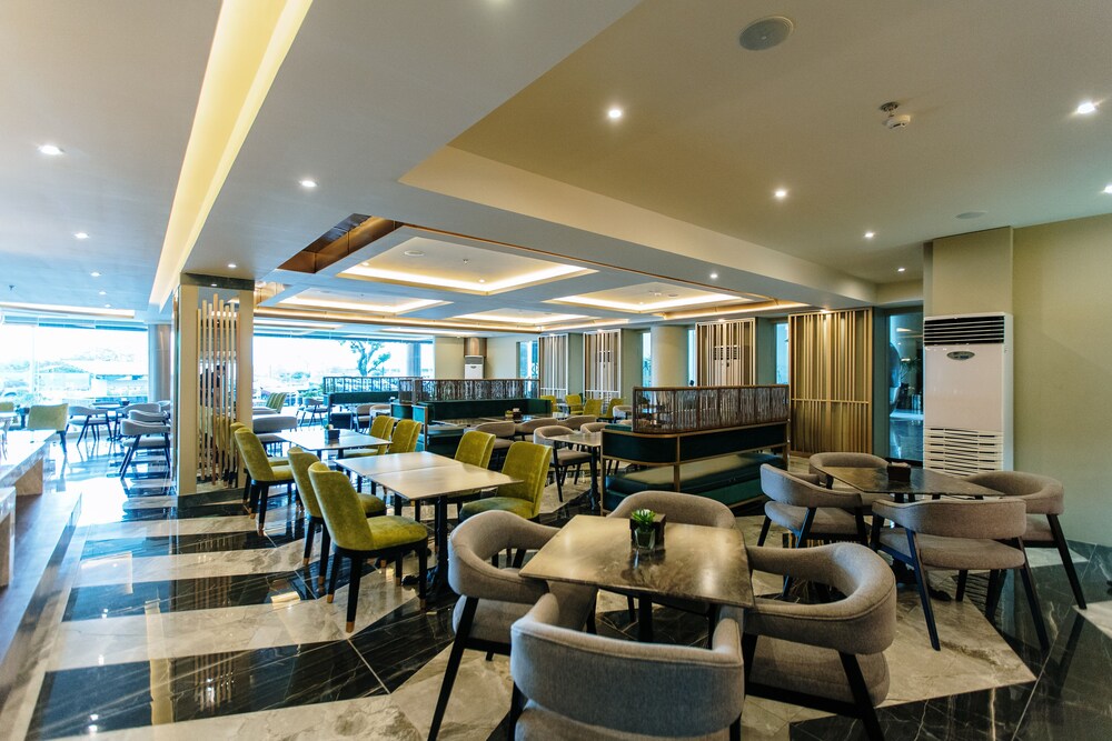 Zuri Hotel Iloilo City 46/50