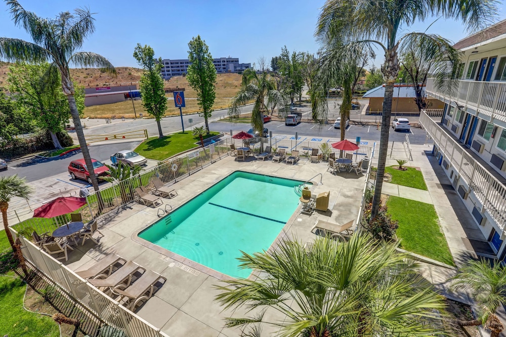 Motel6 San Bernardino, CA - North 50/58