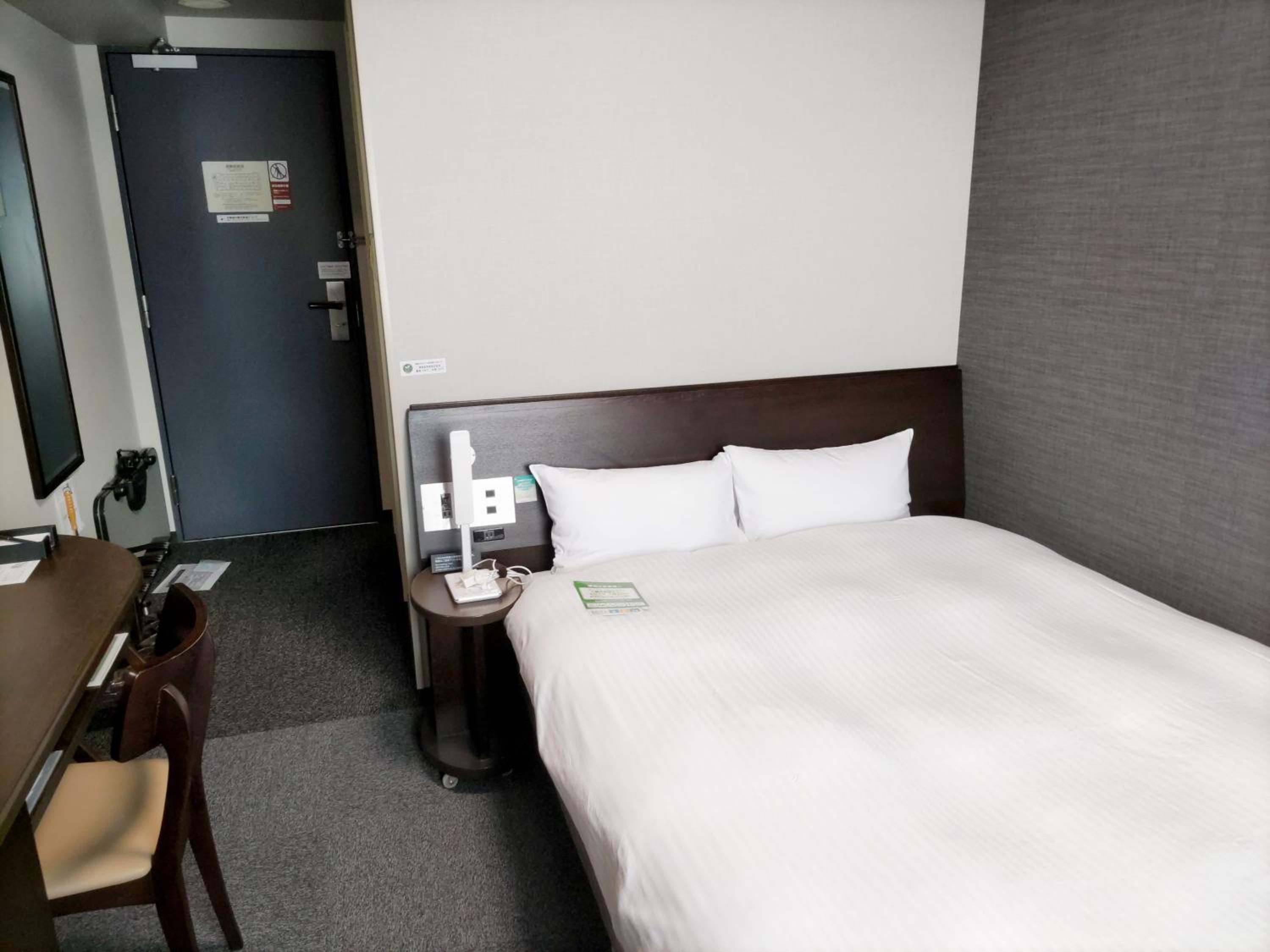 غرفة بسرير نصف مزدوج للمدخنين، Hotel Route-Inn Ena 7/7